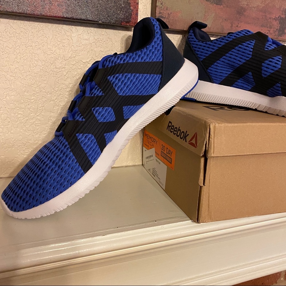 Reebok Reago Pulse sneakers, NIB, blue